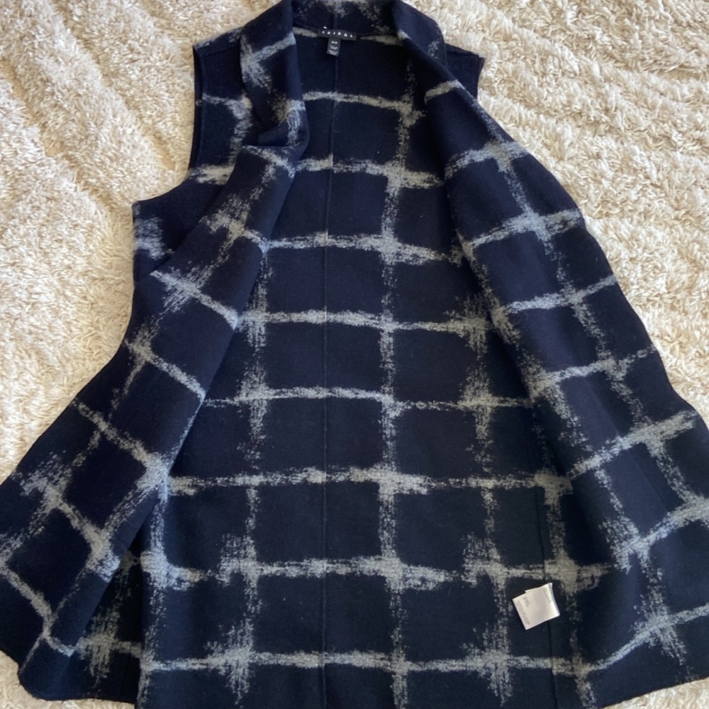 Tribal vest , size M/L, black with white/silver plaid. Very unique . - Picture 4 of 6